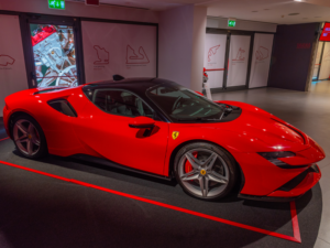 SF90ストラダーレ